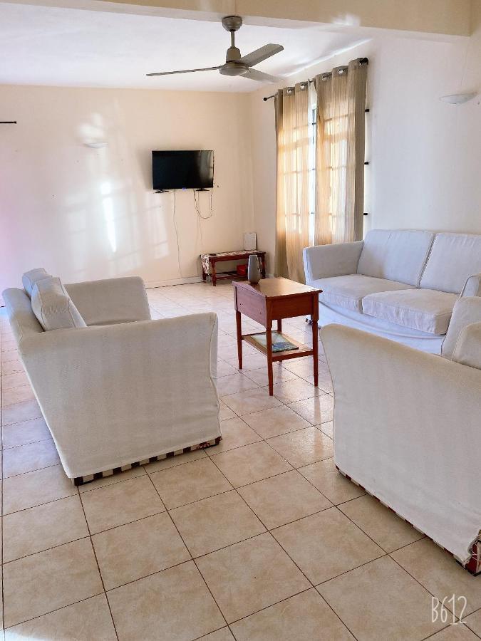 Viksh Seaview Apartment 라 골레트 외부 사진